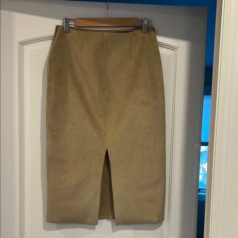 Elegant Tan Pencil Skirt